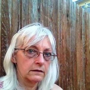 Meet your Posher, Nelda